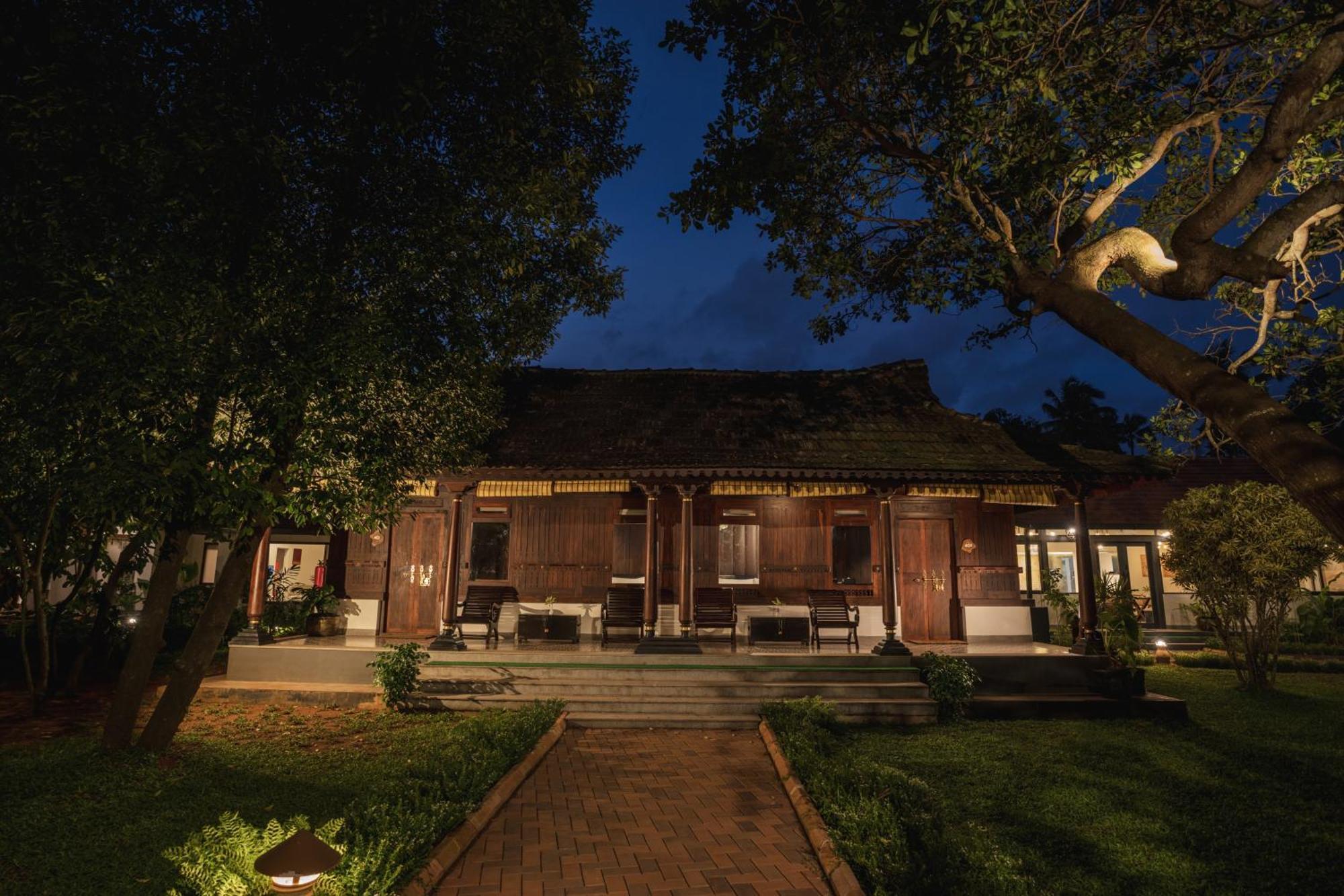 Vedic Village Retreat Kodungallur Kochi ภายนอก รูปภาพ